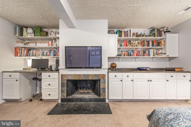 10343 BUSHMAN DR, Oakton, VA 22124