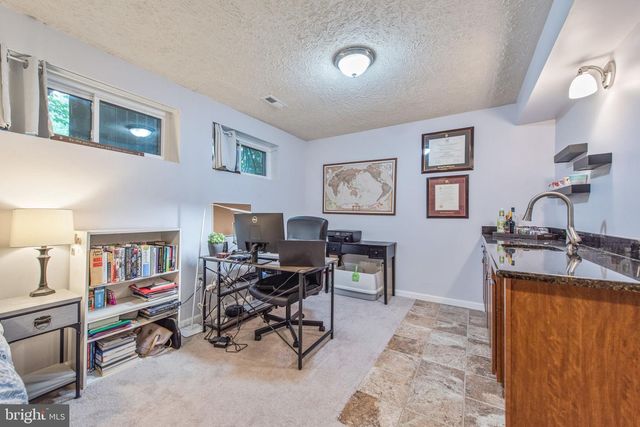 10343 BUSHMAN DR, Oakton, VA 22124