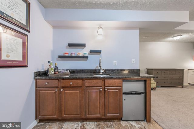 10343 BUSHMAN DR, Oakton, VA 22124