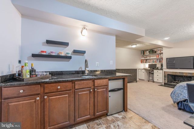 10343 BUSHMAN DR, Oakton, VA 22124