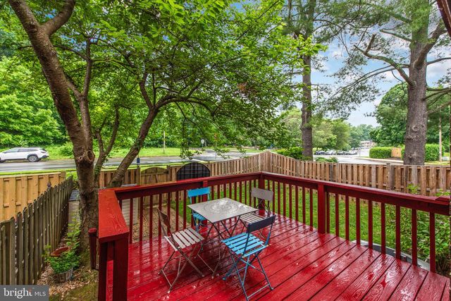 10343 BUSHMAN DR, Oakton, VA 22124