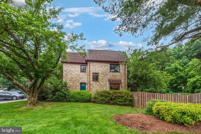 10343 BUSHMAN DR, Oakton, VA 22124