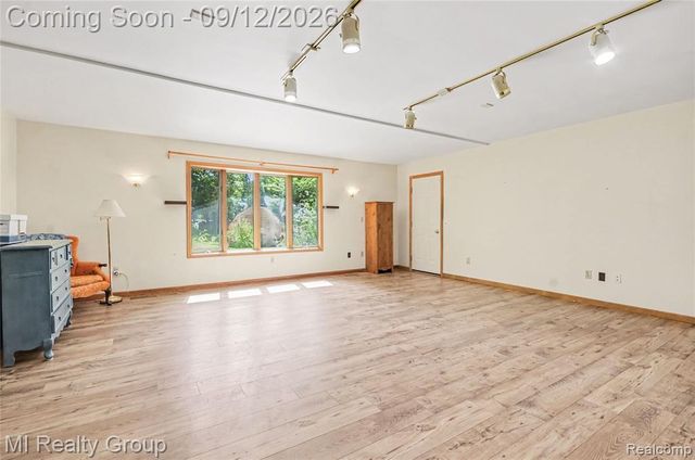 11471 31 Mile Road, Washington, MI 48095