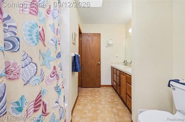 11471 31 Mile Road, Washington, MI 48095