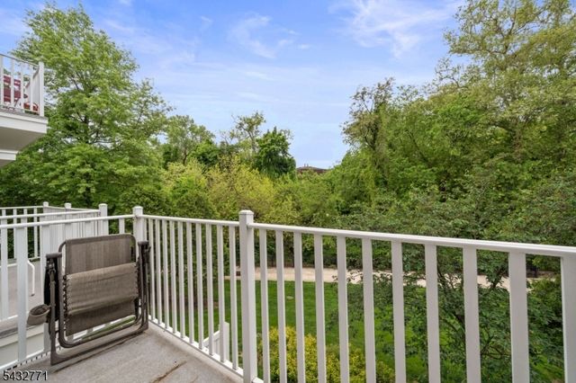 214 Riverwalk Way 214, Clifton City, NJ 07014