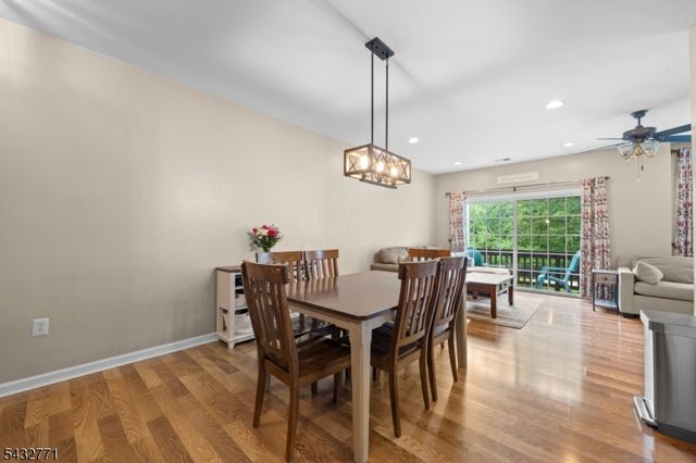 214 Riverwalk Way 214, Clifton City, NJ 07014