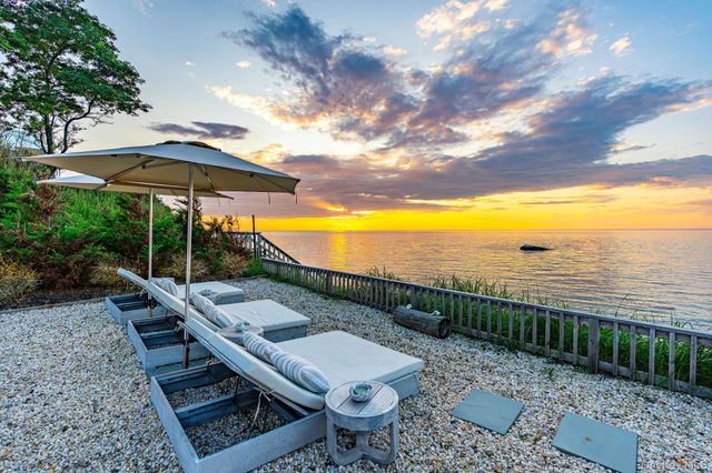 21515 Soundview Avenue, Southold, NY 11971