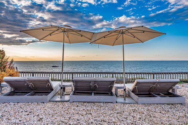 21515 Soundview Avenue, Southold, NY 11971