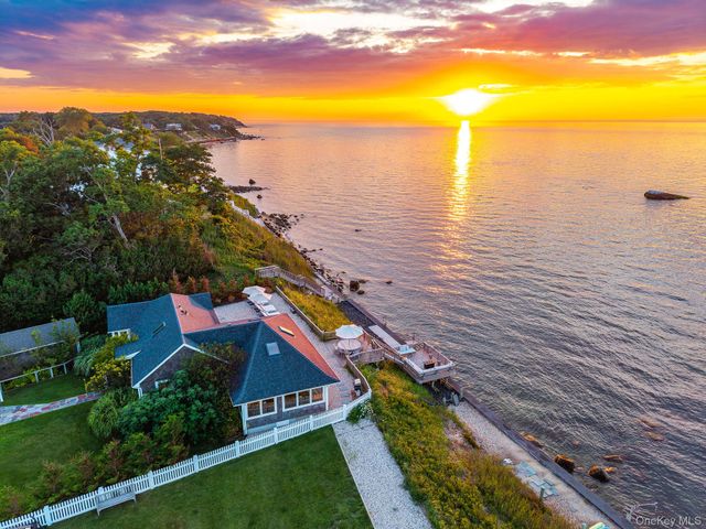 21515 Soundview Avenue, Southold, NY 11971