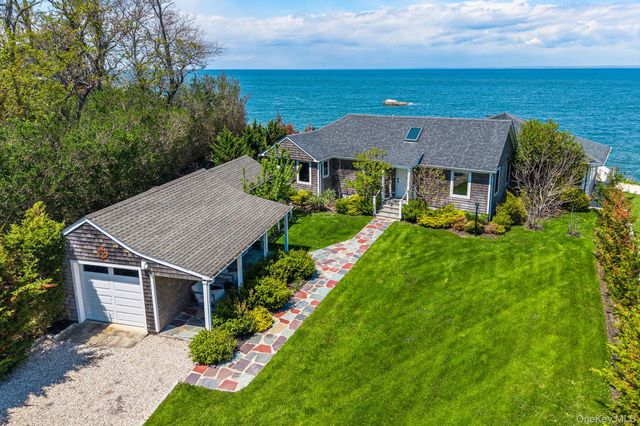 21515 Soundview Avenue, Southold, NY 11971