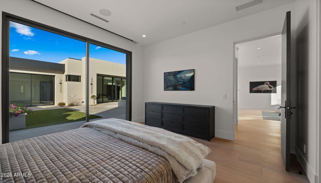 6824 E HUMMINGBIRD Lane, Paradise Valley, AZ 85253