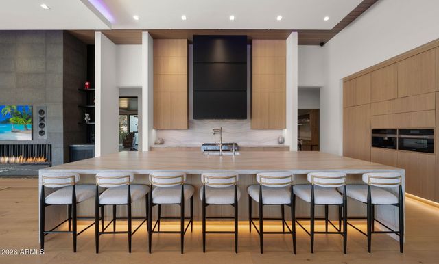 6824 E HUMMINGBIRD Lane, Paradise Valley, AZ 85253