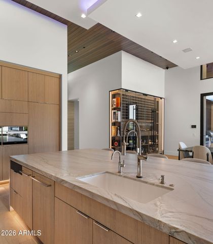 6824 E HUMMINGBIRD Lane, Paradise Valley, AZ 85253