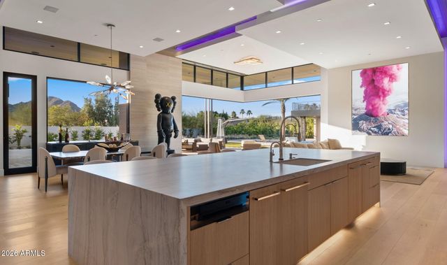 6824 E HUMMINGBIRD Lane, Paradise Valley, AZ 85253