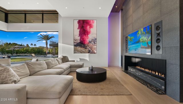 6824 E HUMMINGBIRD Lane, Paradise Valley, AZ 85253