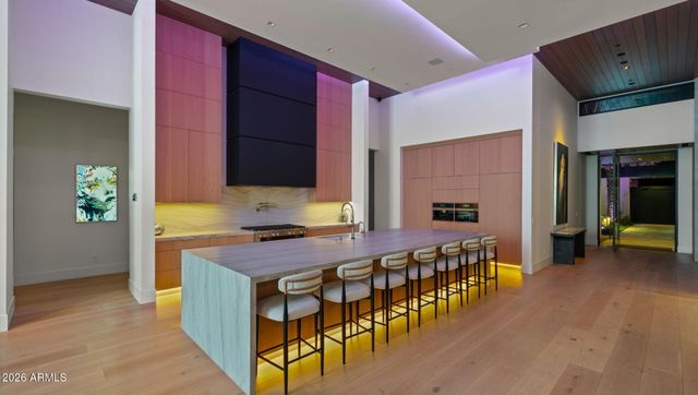 6824 E HUMMINGBIRD Lane, Paradise Valley, AZ 85253