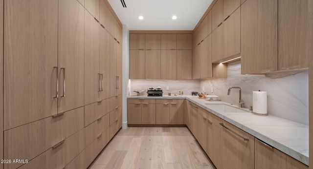 6824 E HUMMINGBIRD Lane, Paradise Valley, AZ 85253