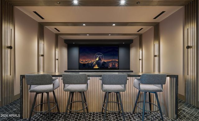 6824 E HUMMINGBIRD Lane, Paradise Valley, AZ 85253