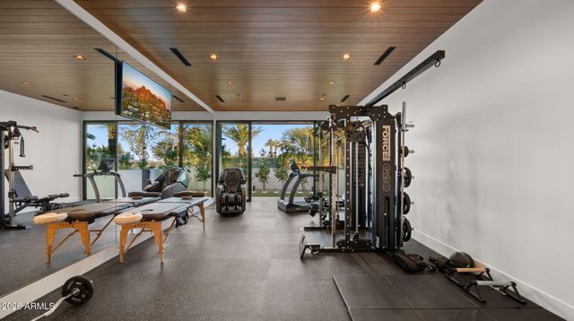 6824 E HUMMINGBIRD Lane, Paradise Valley, AZ 85253