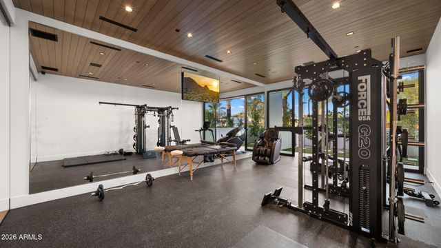 6824 E HUMMINGBIRD Lane, Paradise Valley, AZ 85253