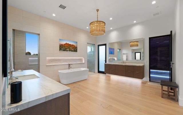 6824 E HUMMINGBIRD Lane, Paradise Valley, AZ 85253