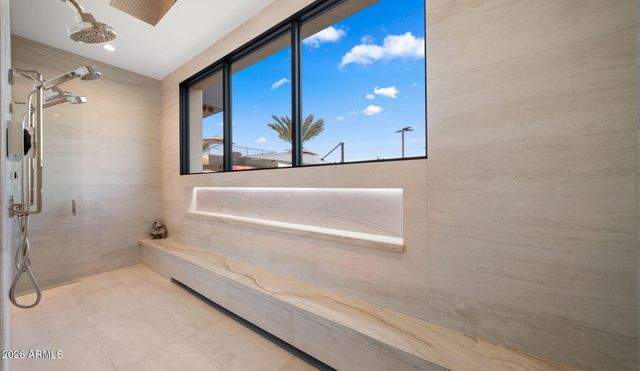 6824 E HUMMINGBIRD Lane, Paradise Valley, AZ 85253