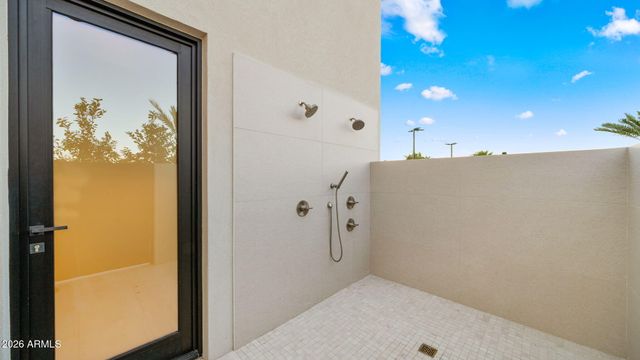 6824 E HUMMINGBIRD Lane, Paradise Valley, AZ 85253