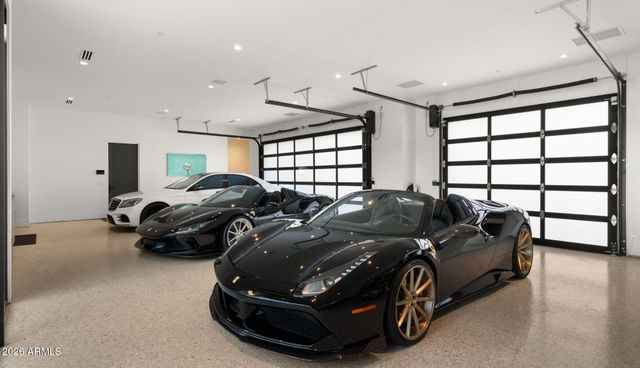 6824 E HUMMINGBIRD Lane, Paradise Valley, AZ 85253