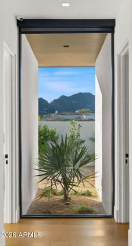 6824 E HUMMINGBIRD Lane, Paradise Valley, AZ 85253