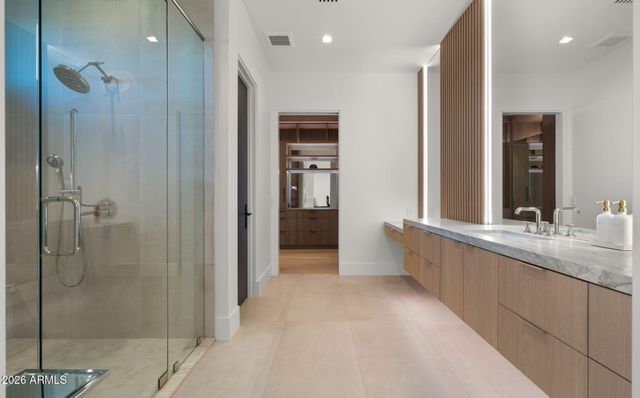 6824 E HUMMINGBIRD Lane, Paradise Valley, AZ 85253