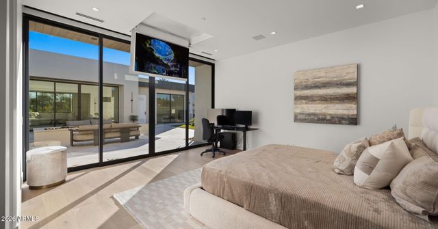 6824 E HUMMINGBIRD Lane, Paradise Valley, AZ 85253