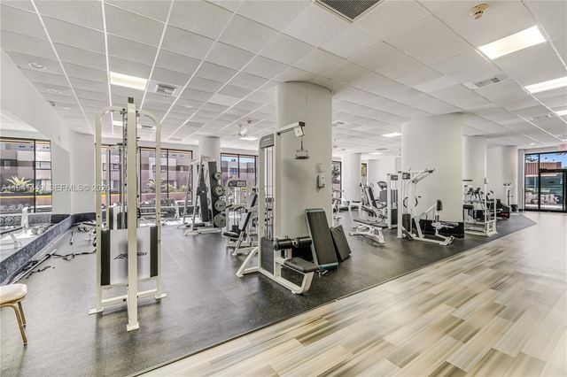 1800 NE 114th street 1004, Miami, FL 33181