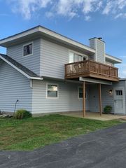 182 Bayview Avenue, Portsmouth, RI 02871