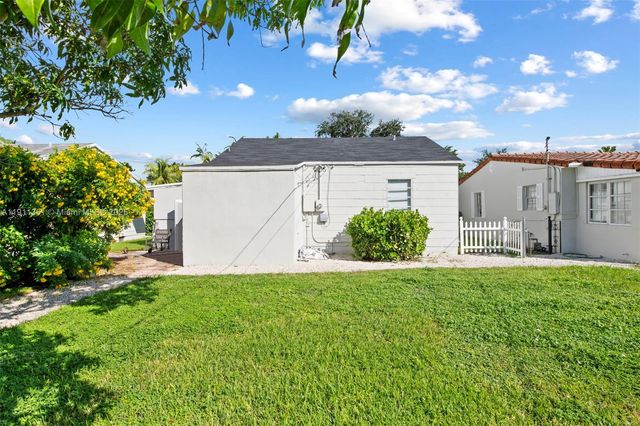 2226-2243 Cleveland Street, Hollywood, FL 33020