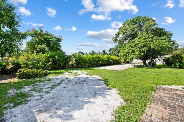 2226-2243 Cleveland Street, Hollywood, FL 33020