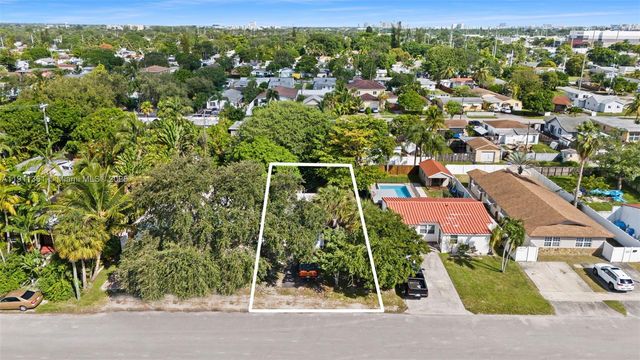 2226-2243 Cleveland Street, Hollywood, FL 33020