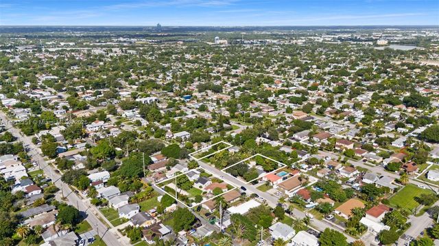 2226-2243 Cleveland Street, Hollywood, FL 33020