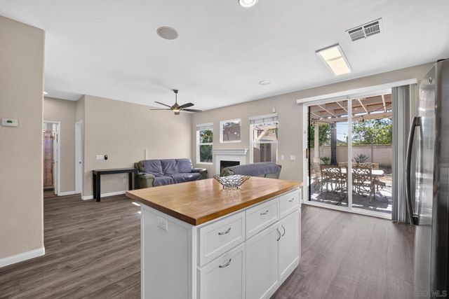 1175 Corte De Cera, Chula Vista, CA 91910