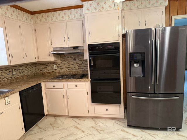 110 Woodmere Drive, Brewton, AL 36426