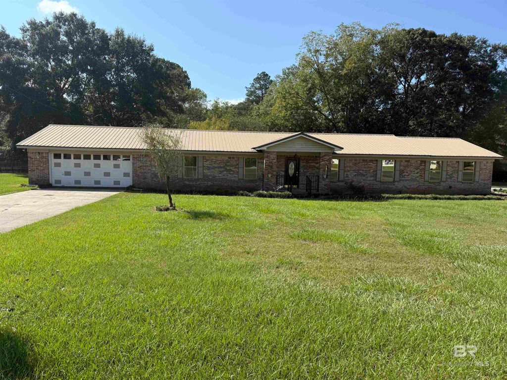 110 Woodmere Drive, Brewton, AL 36426