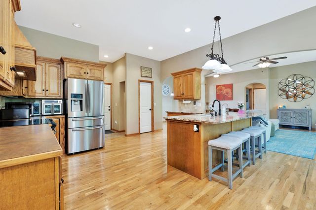 12630 E Zimmerly Ct, Wichita, KS 67207