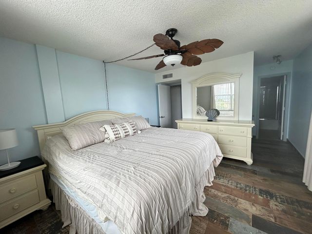 1009 N OCEAN Boulevard N 401, Pompano Beach, FL 33062