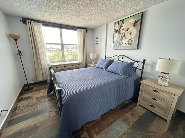 1009 N OCEAN Boulevard N 401, Pompano Beach, FL 33062