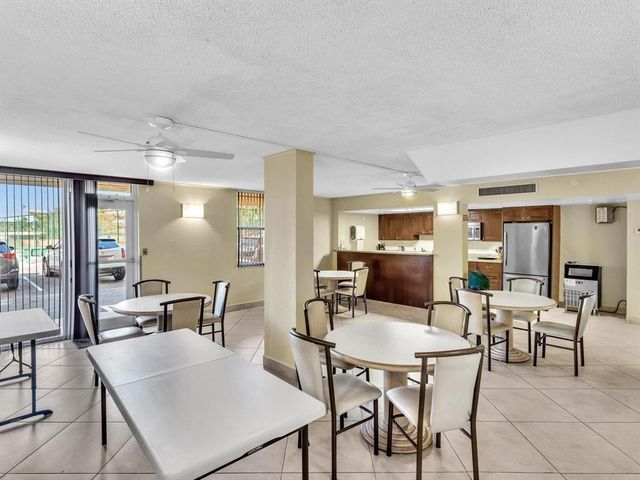 1009 N OCEAN Boulevard N 401, Pompano Beach, FL 33062