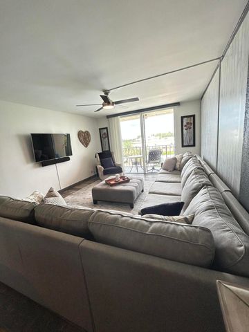 1009 N OCEAN Boulevard N 401, Pompano Beach, FL 33062