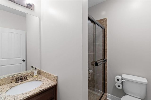5898 S NATIONAL Drive, Parkville, MO 64152