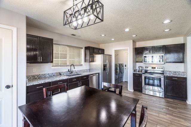 6125 Red Rock NW, Albuquerque, NM 87114