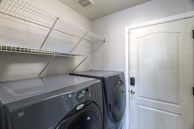 6125 Red Rock NW, Albuquerque, NM 87114