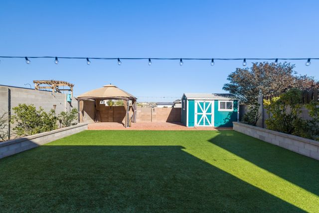 6125 Red Rock NW, Albuquerque, NM 87114