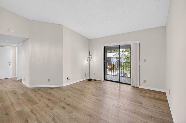 15453 Lakes Of Delray Boulevard 201, Delray Beach, FL 33484